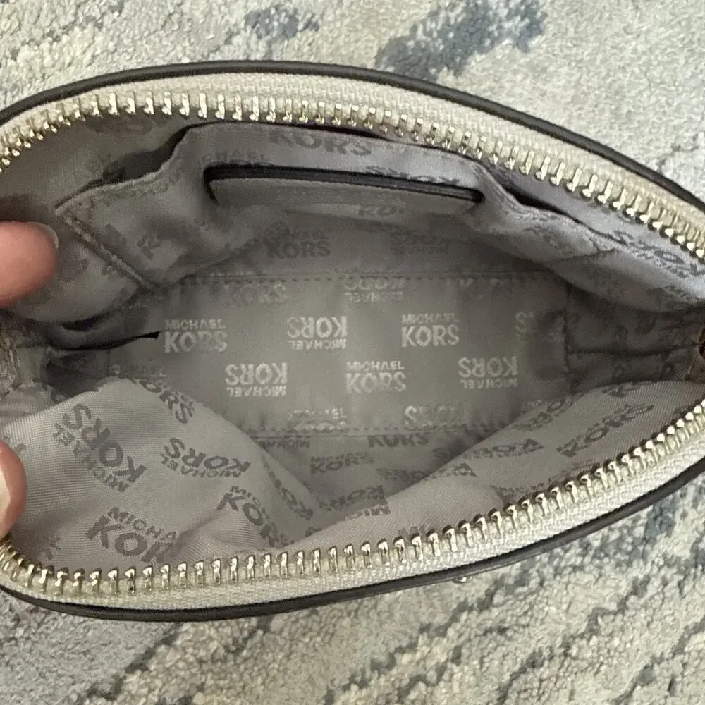 Michael Kors Cindy Travel Pouch Saffiano Leather Dome Cosmetic Bag Gray